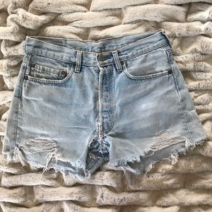 VTG Levi’s Jean Shorts Cut Offs 1980s Button Fly
